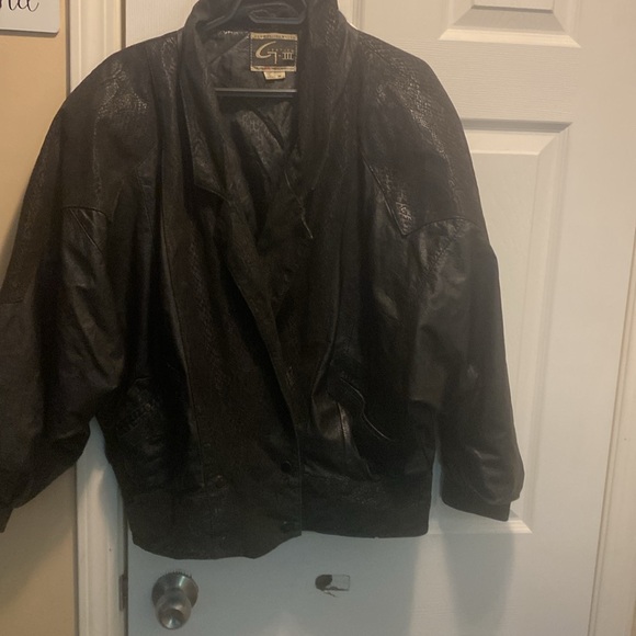 Leather jacket - Picture 2 of 5